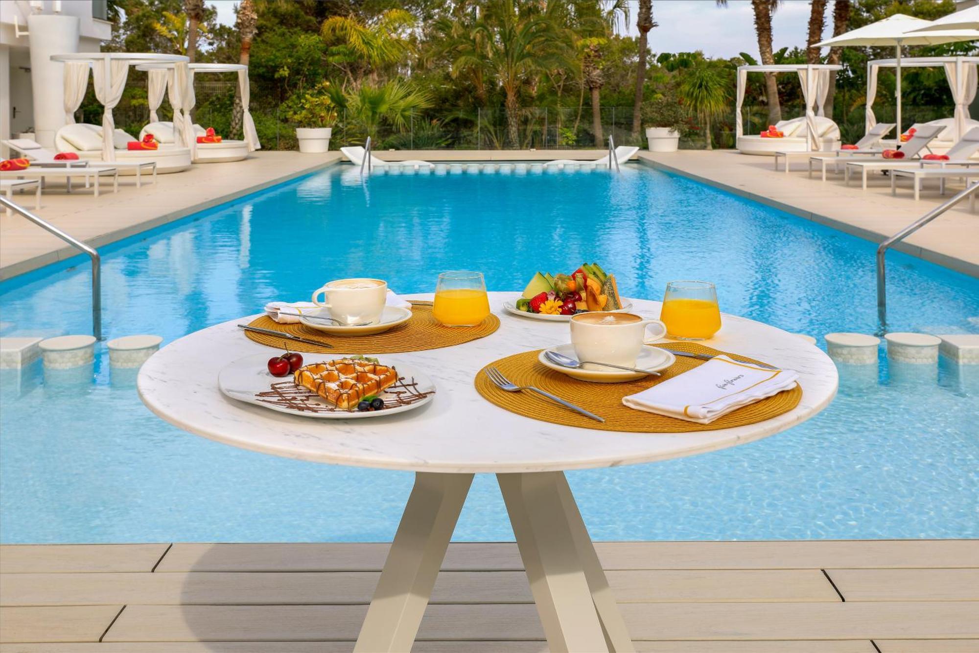 Five Flowers Hotel Formentera, Member Of Melia Collection Es Pujols Εξωτερικό φωτογραφία