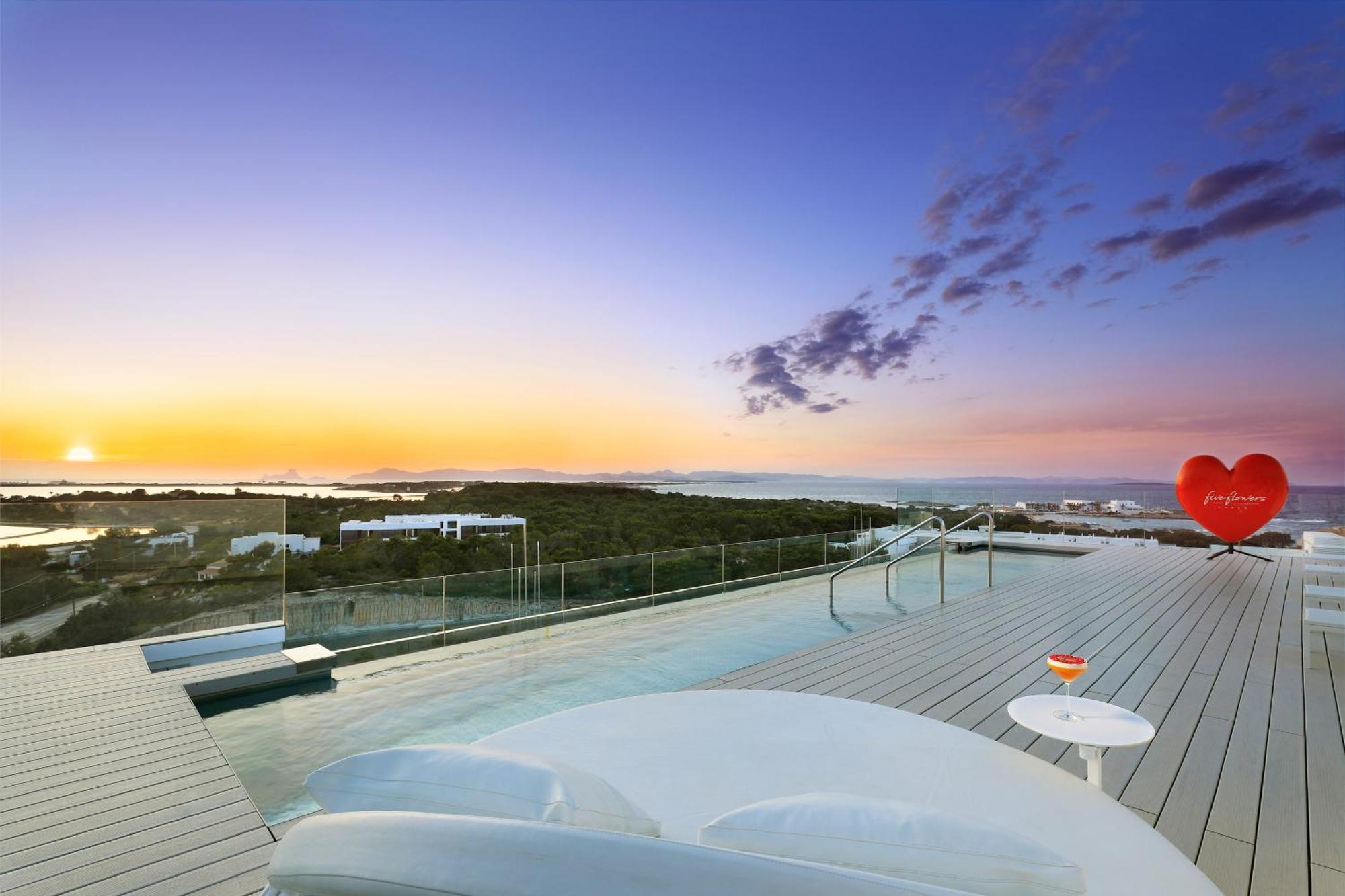 Five Flowers Hotel Formentera, Member Of Melia Collection Es Pujols Εξωτερικό φωτογραφία